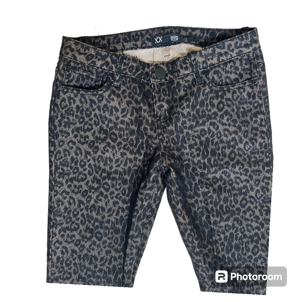 Forever 21 premium denim animal print skinny jeans size 24 - Picture 2 of 5